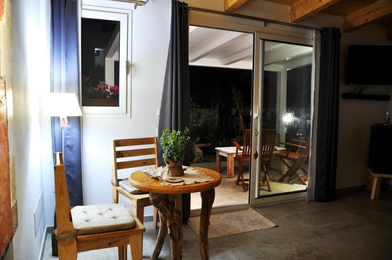 B&B Les Chambres Rooms & Suite Санта-Тереза-Галлура Экстерьер фото