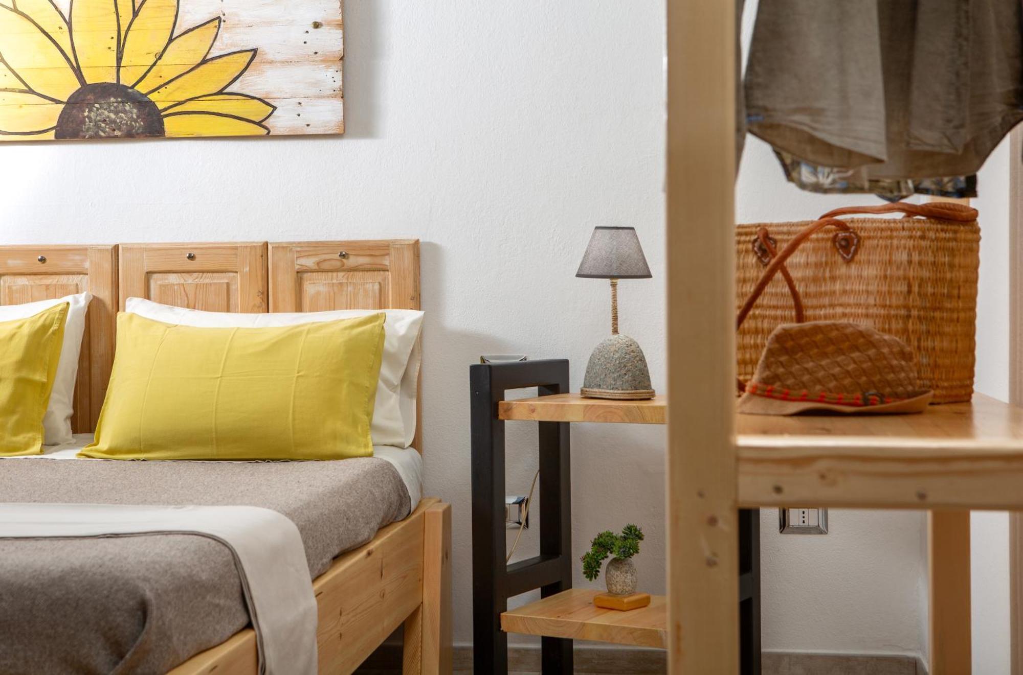 B&B Les Chambres Rooms & Suite Санта-Тереза-Галлура Экстерьер фото