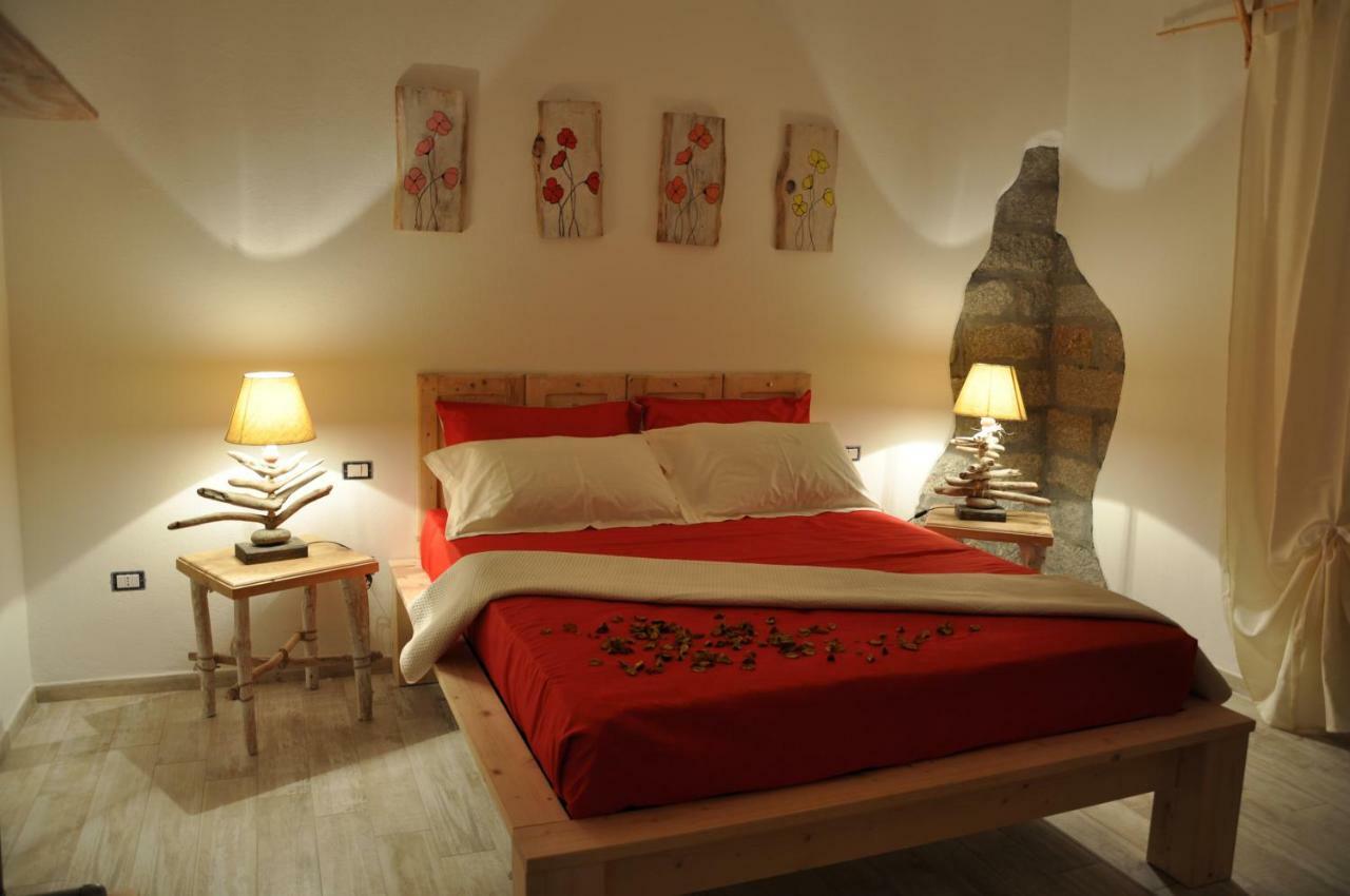 B&B Les Chambres Rooms & Suite Санта-Тереза-Галлура Экстерьер фото